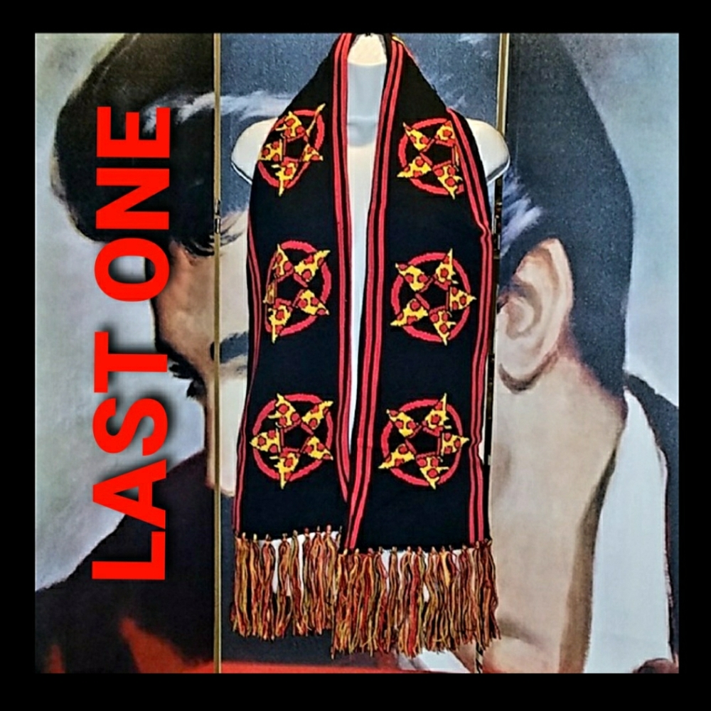 Sourpuss 60" Long Pepperoni Pizza Star or Pentagram Winter Knit Scarf w Fringe